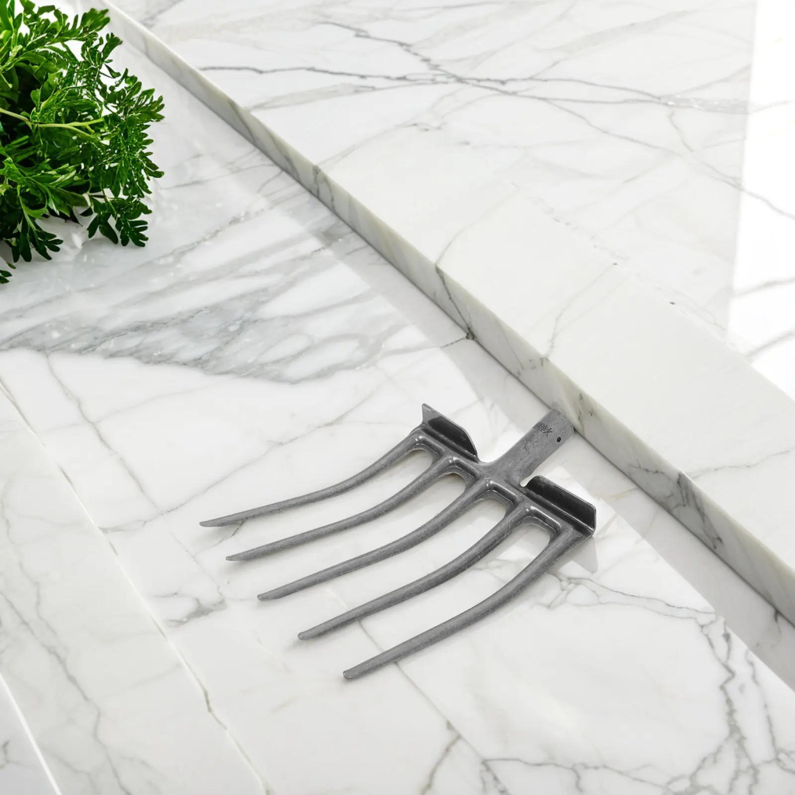 

Стальная сельскохозяйственная четырехзубчатая вилка-рыхлитель для тяжелых работ, эффективный инструмент для подготовки почвы, аэратор и разрыхлитель для сельского хозяйства и садоводства