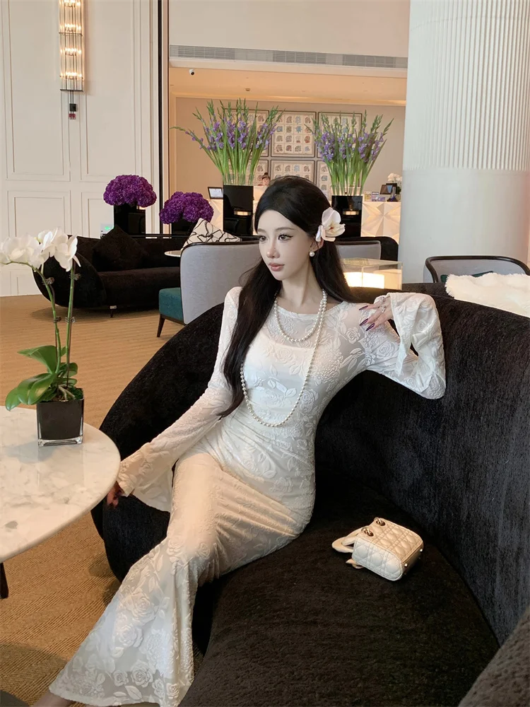 Romantische fluwelen jacquard kanten verjaardagsjurk lente en herfst nieuwe stijl slanke binnenbandjurk en zeemeerminjurk tweedelige set