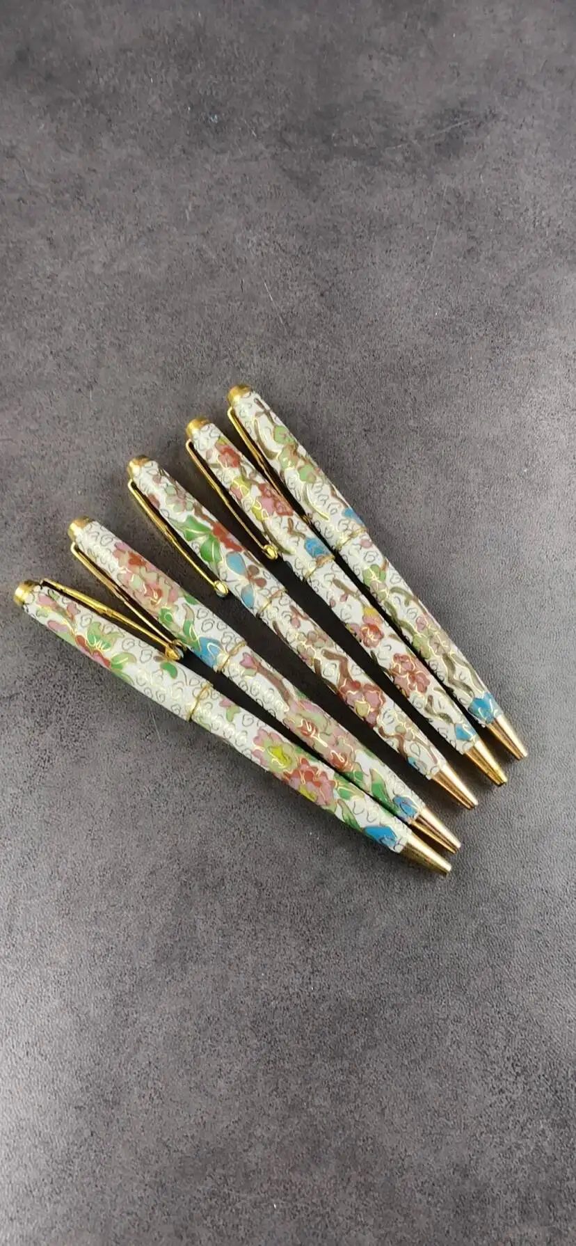 

Старая стоковая антикварная шариковая ручка Cloisonn, подарочная коллекция для рукоделия