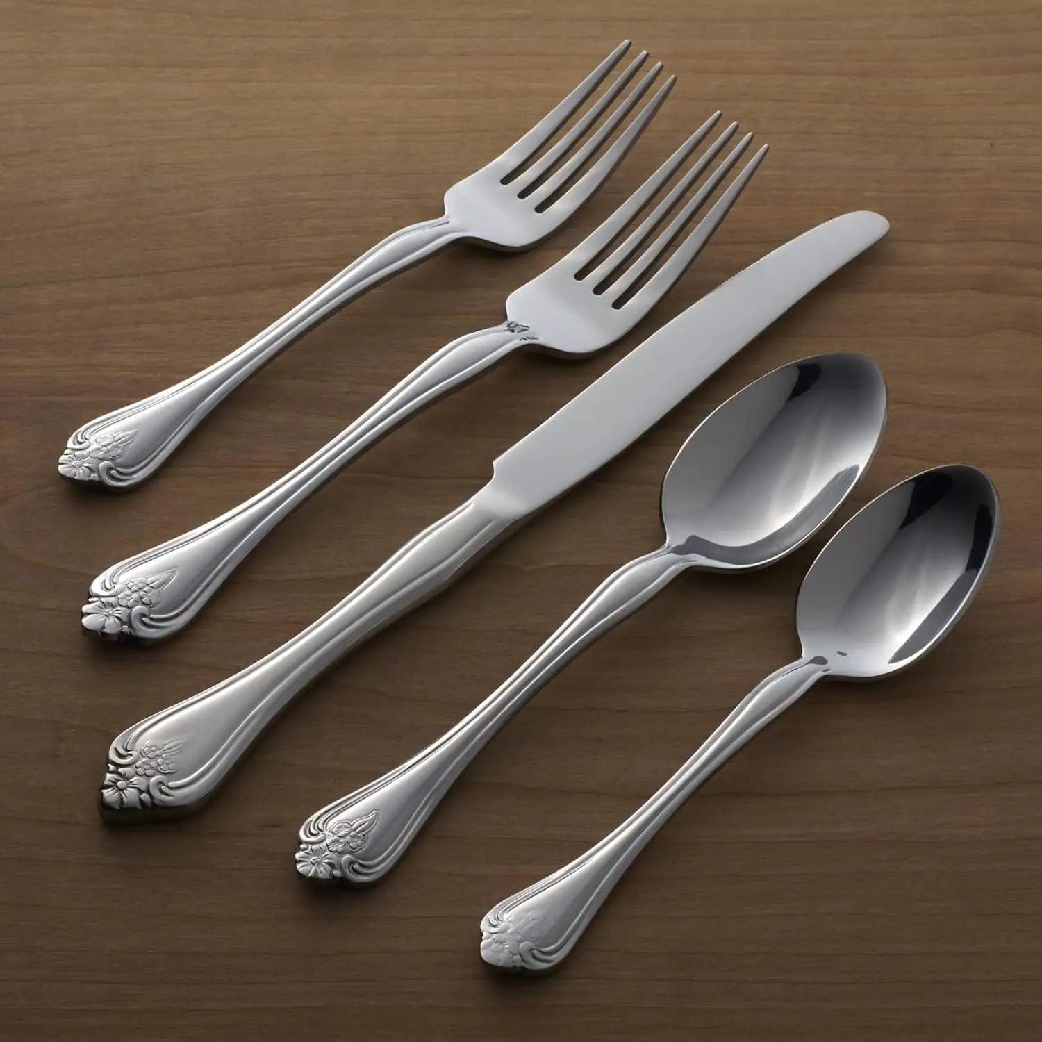 45-Piece Stainless Steel Flatware Set, Service for 8, Dishwasher Safe, Everyday Silverware