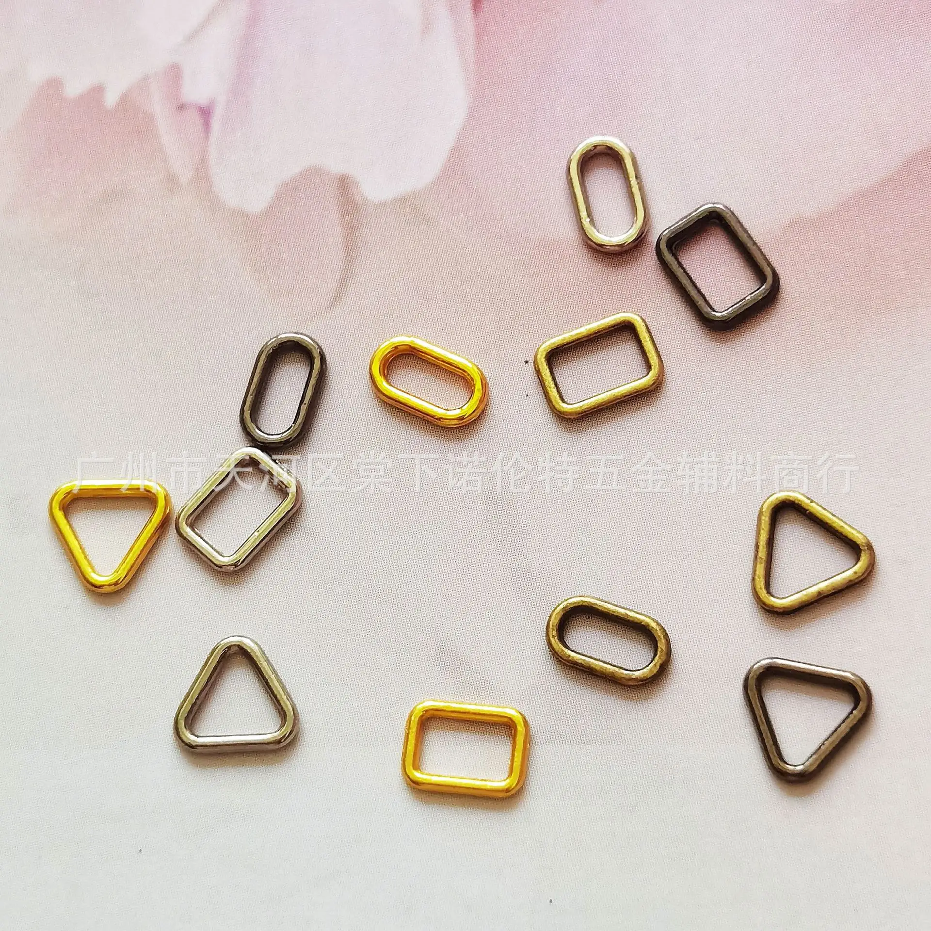 30PCS 4mm Mini Doll Handmade Bag Buckle DIY Doll Ultra-small Luggage Clothes Shoes Hardware Parts Accessories