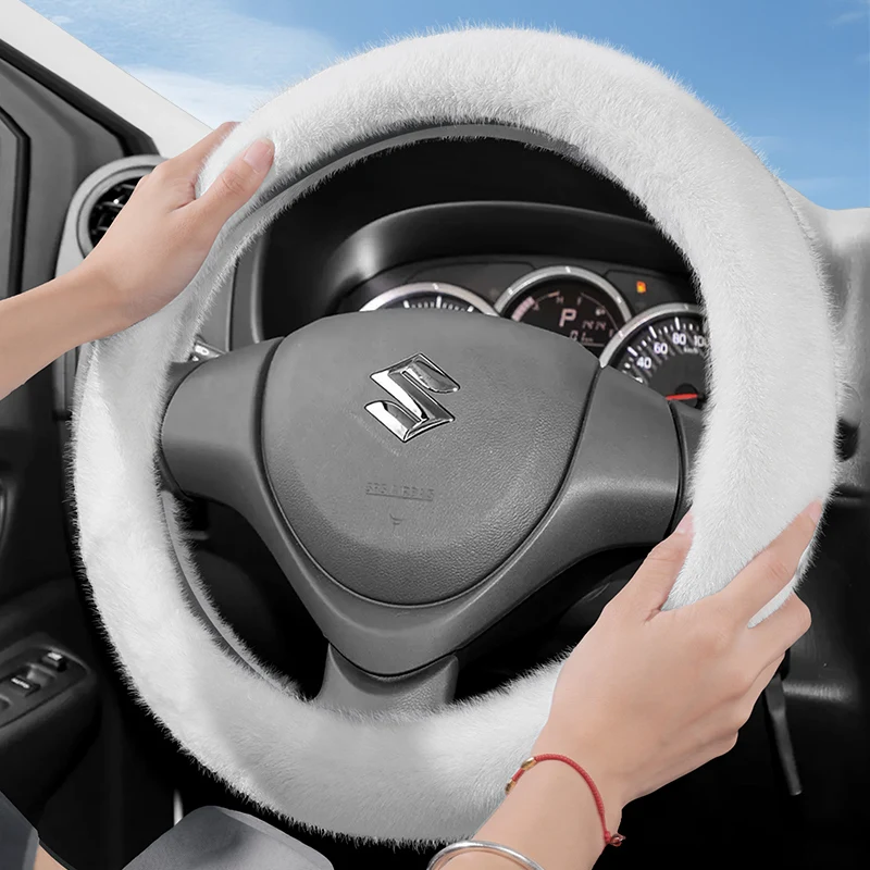 

Suitable for Suzuki Long Plush Steering Wheel Cover, Fashionable Autumn and Winter Warm Protective Cover, Suitable for Alto S-Presso Celerio Ignis Swift Dzire Baleno Fronx Vitara E Vitara Grand S-Cross Jimny Xl7