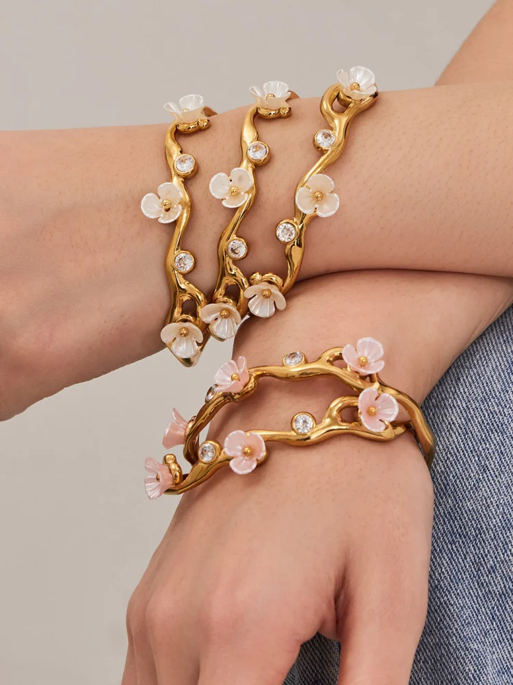 

Ele Resin Flower Bracelet Open C Titanium Steel Gold Plated Women's Faion Jewelry Versatile High Quali Hand Accory