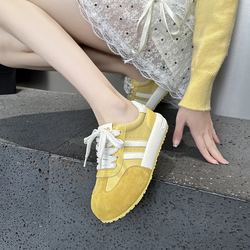 

Women's Retro Trainers Genuine Leather Upper Breathable Comfortable Casual Sport Sneakers Spring 2026
