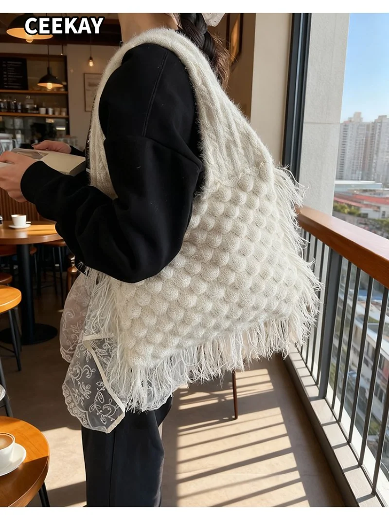 CEEKAY Women's Tote Bag Cream White Fuzzy Fleece Large Shoulder Handbag Fringe Detail Lace Pocket Daily Casual Sweet Style