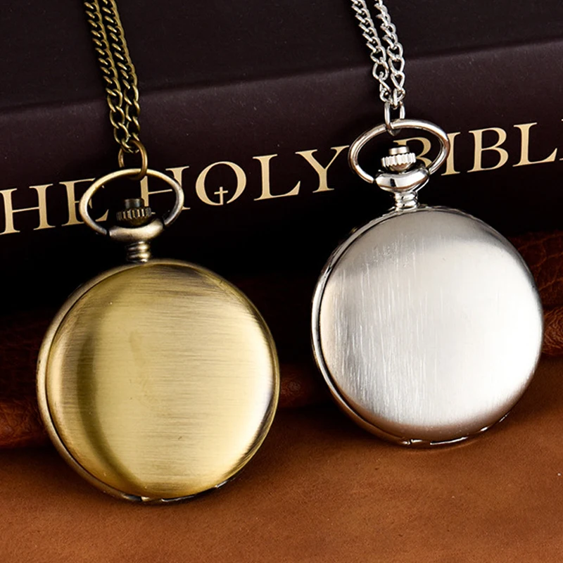 Vintage Luxury Smooth Matte Case Quartz Pocket Watch for Men Roman Numeral Fob Chain Man Necklace Pendant Clock Collection Gifts