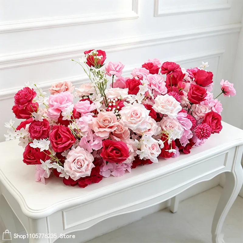 Knallrosa künstliche Rosenblumenreihe, Hochzeits-Blumenarrangement, Bühnenhintergrund, Tischdekoration, Blumen für Party- und Eventdekoration. – Detail 7