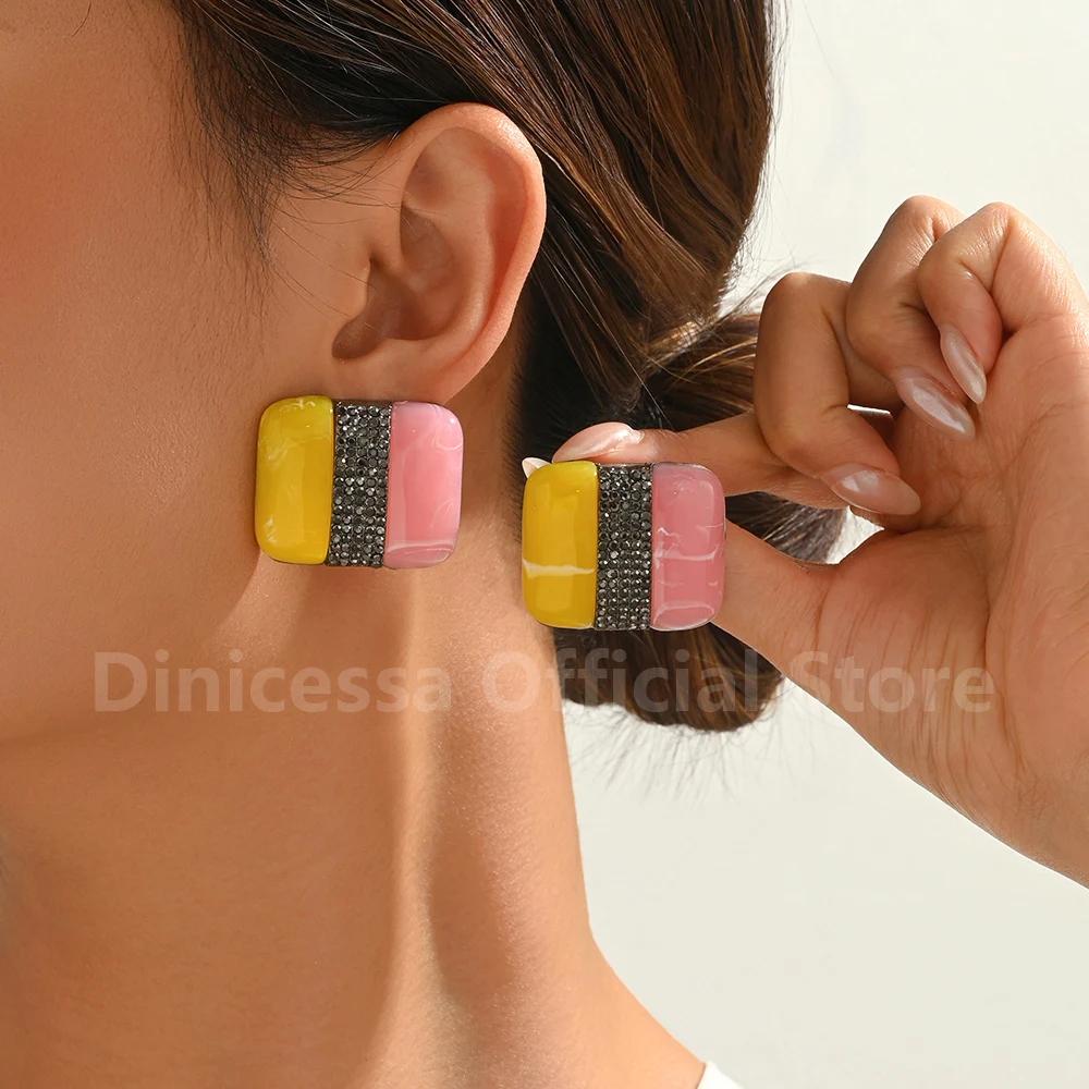 Color-Block Resin Stud Earrings — product detail 3