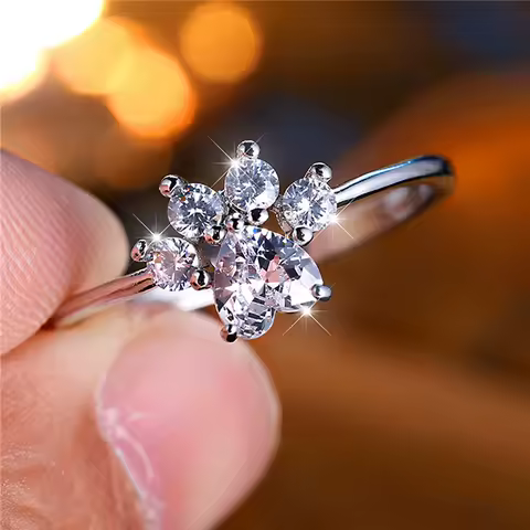 Cute Female Small White Zircon Stone Heart Engagement Ring Trendy Silver Color Bride Wedding Jewelry Gift For Women