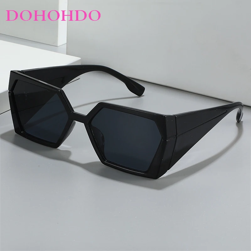 

Vintage Brand Design Large Frame Square Sunglasses Women Fashion Personality Hip Hop Trendy Shades Female Outdoors Travel UV400