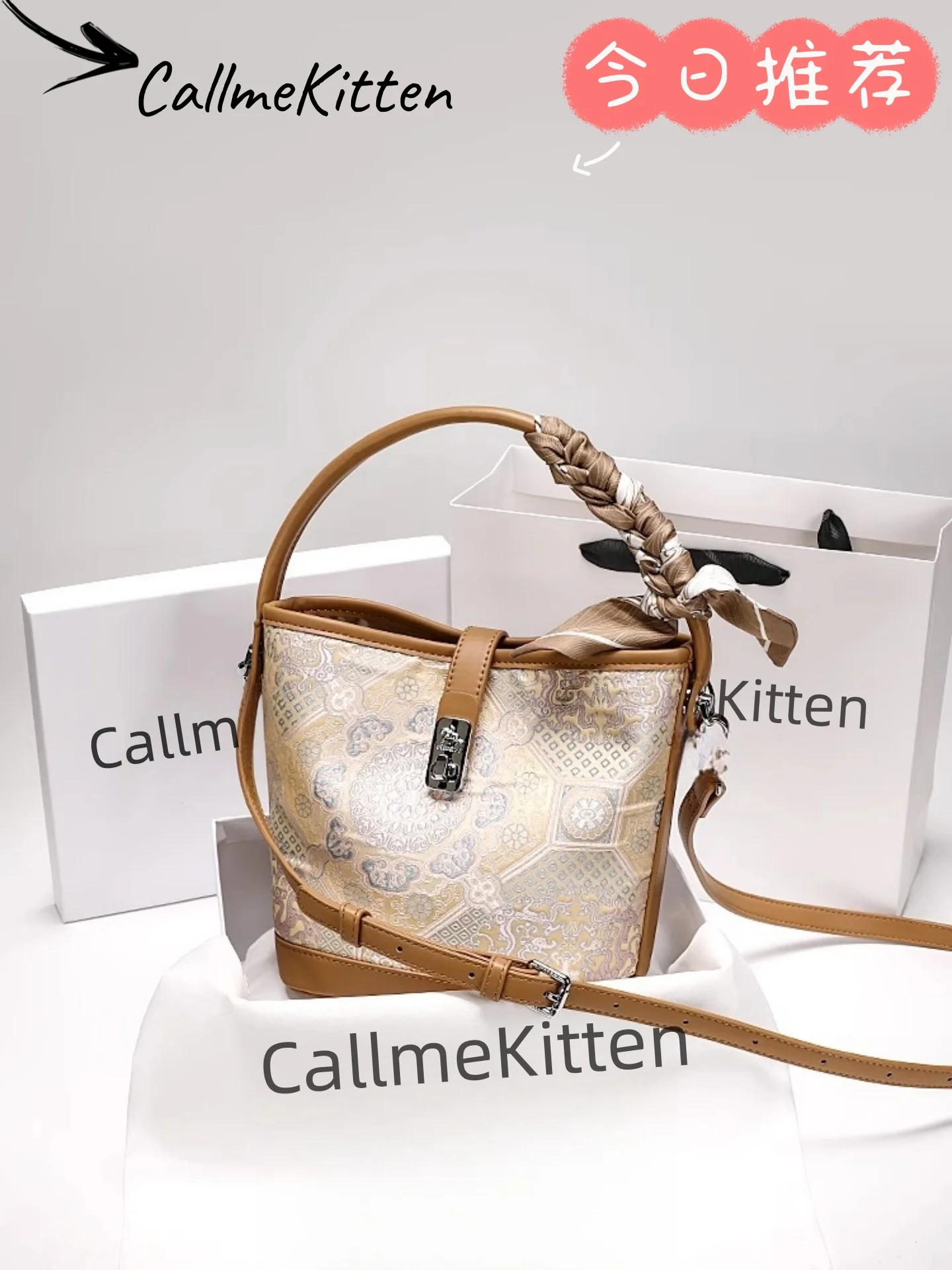 

Stylish and Luxury Bucket Bag with Charming Chinese Style Embroidery and Printing Women's Popular and Versatile Crossbody Bag