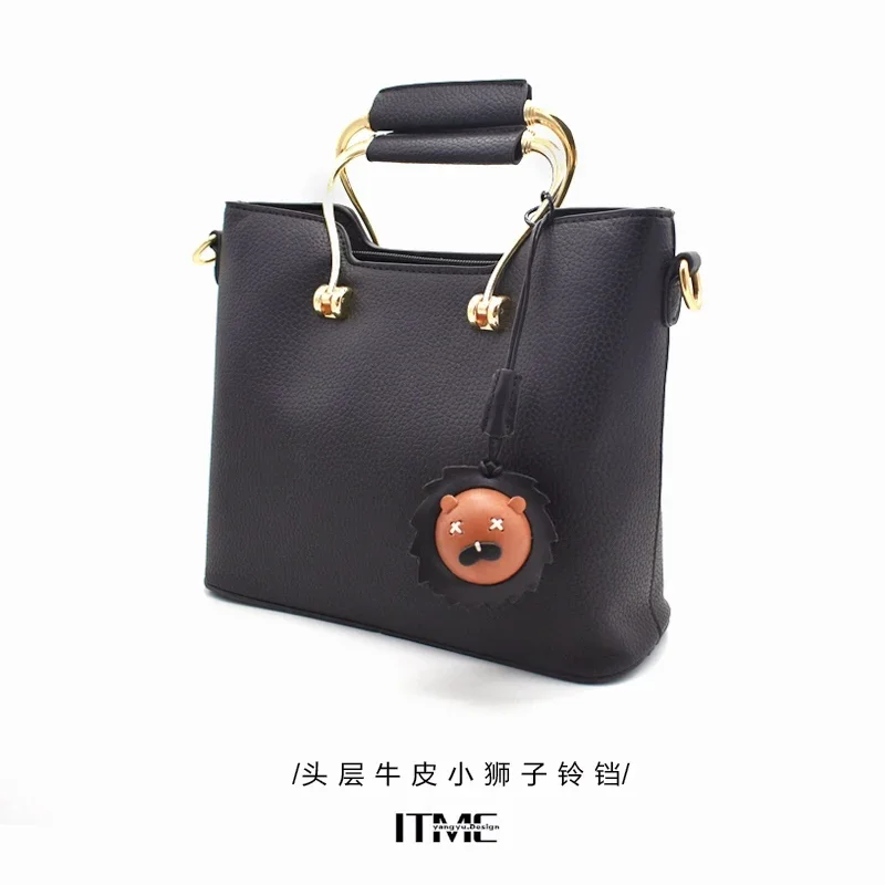 

Genuine leather little lion three-dimensional bell Nordic handmade bag pendant cowhide bag pendant car pendant handbook