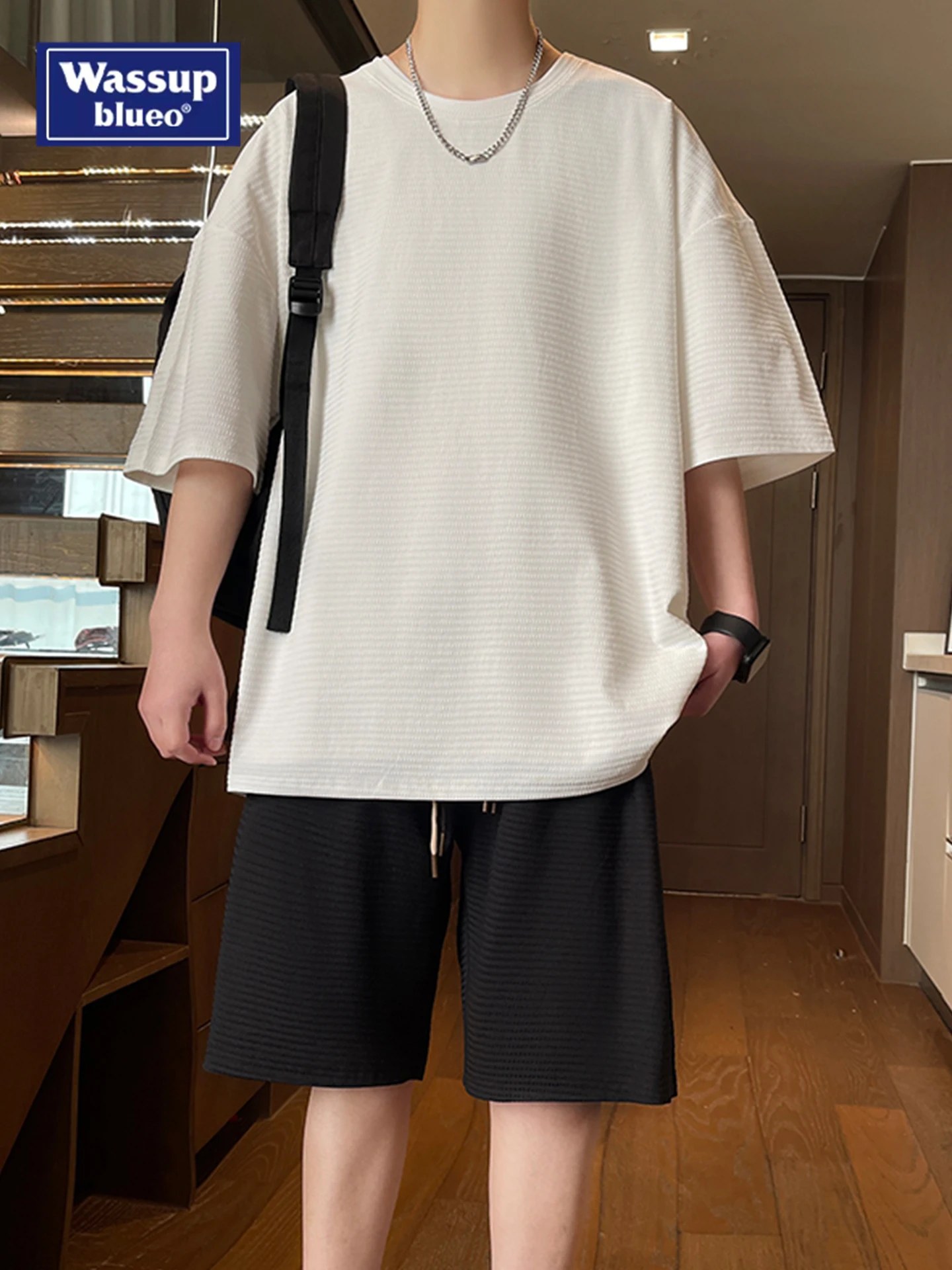 Conjunto de camiseta de manga curta e shorts finos e soltos Wassup Summer para homens, gola redonda, roupa esportiva casual, ...