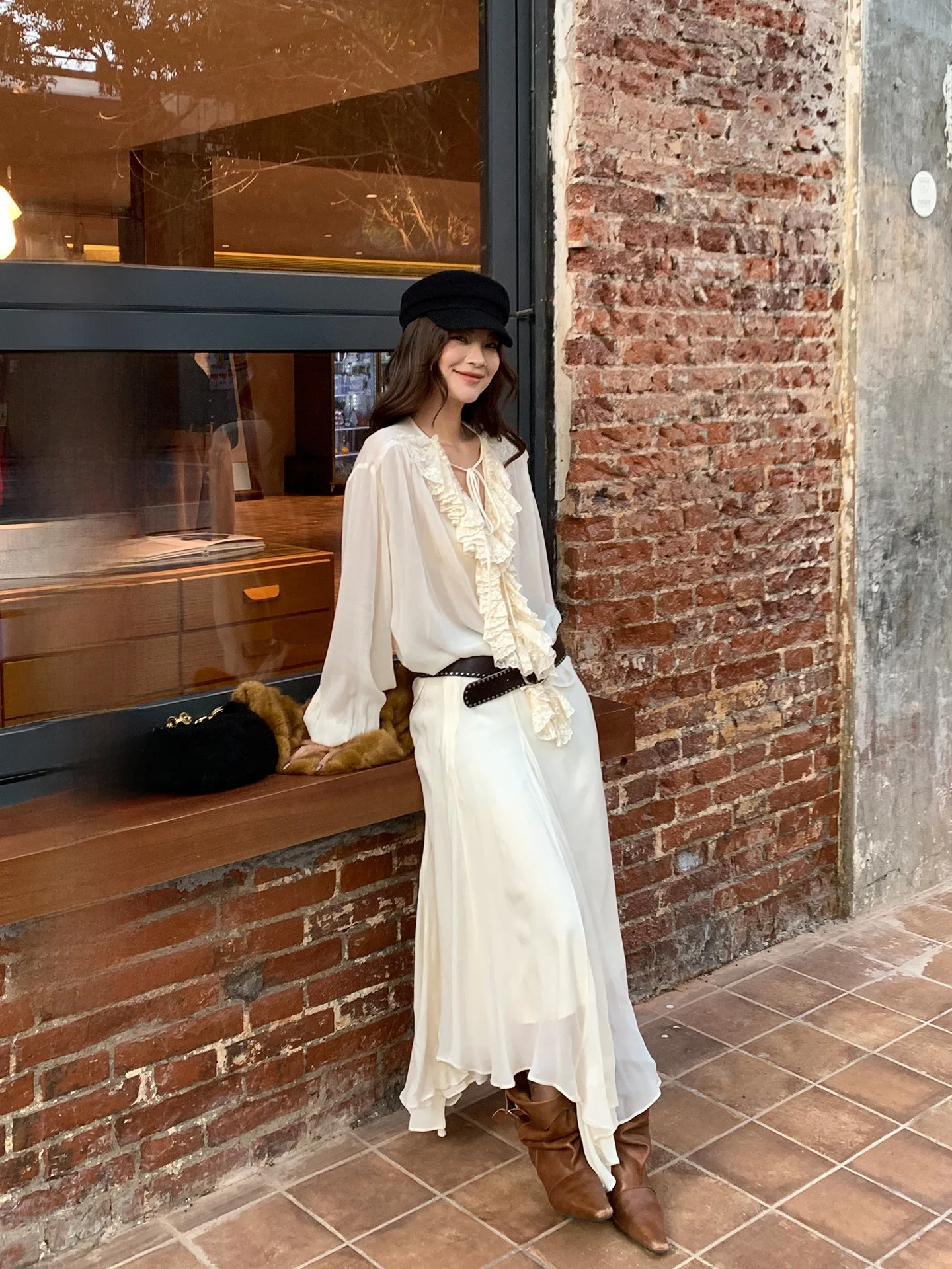 

Комплект женской одежды Ele Early Spring Vaion: юбка и рубашка с длинным рукавом из полиэстера, дизайн «Нежный ветер» с деревянными элементами