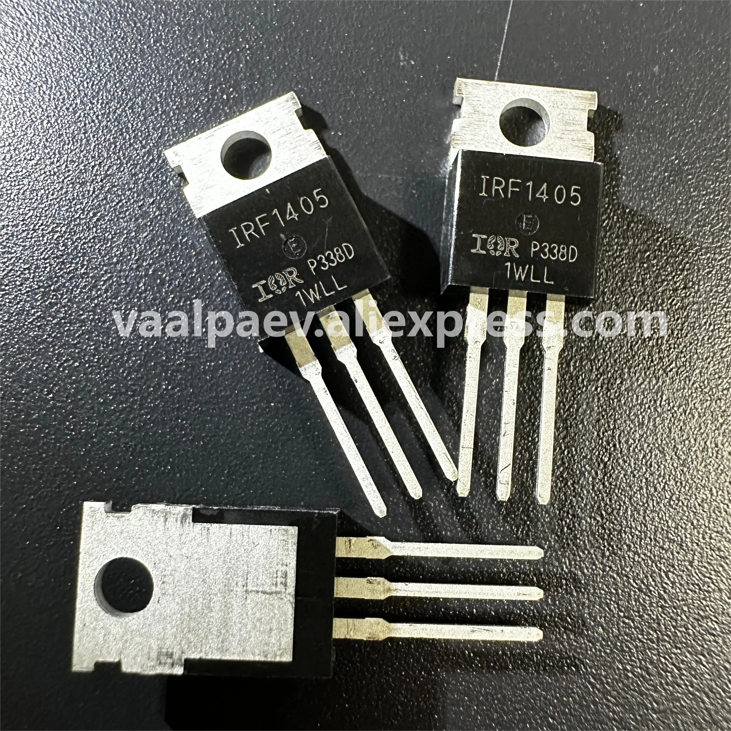 100pcs IRF1405 In-stock IRF1405PBF TO-220 MOS FET 55V160A New production batch