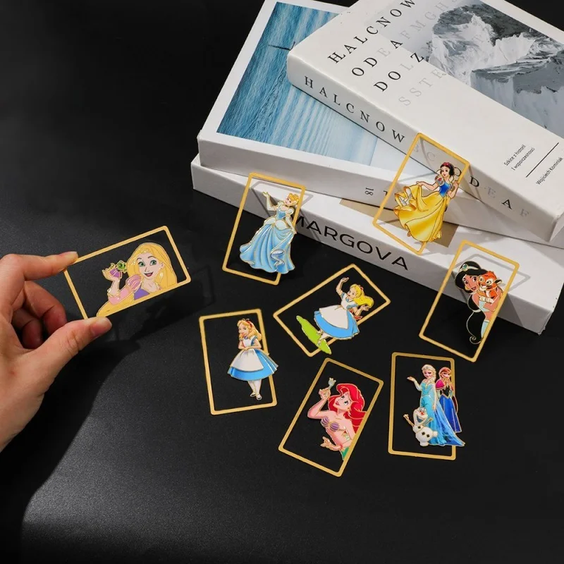 

Медная закладка в форме принцессы Диснея с золотой окантовкой, 7*4,6 см, украшение для книг, подвеска для студенческого рюкзака, подарок для лучшей подруги