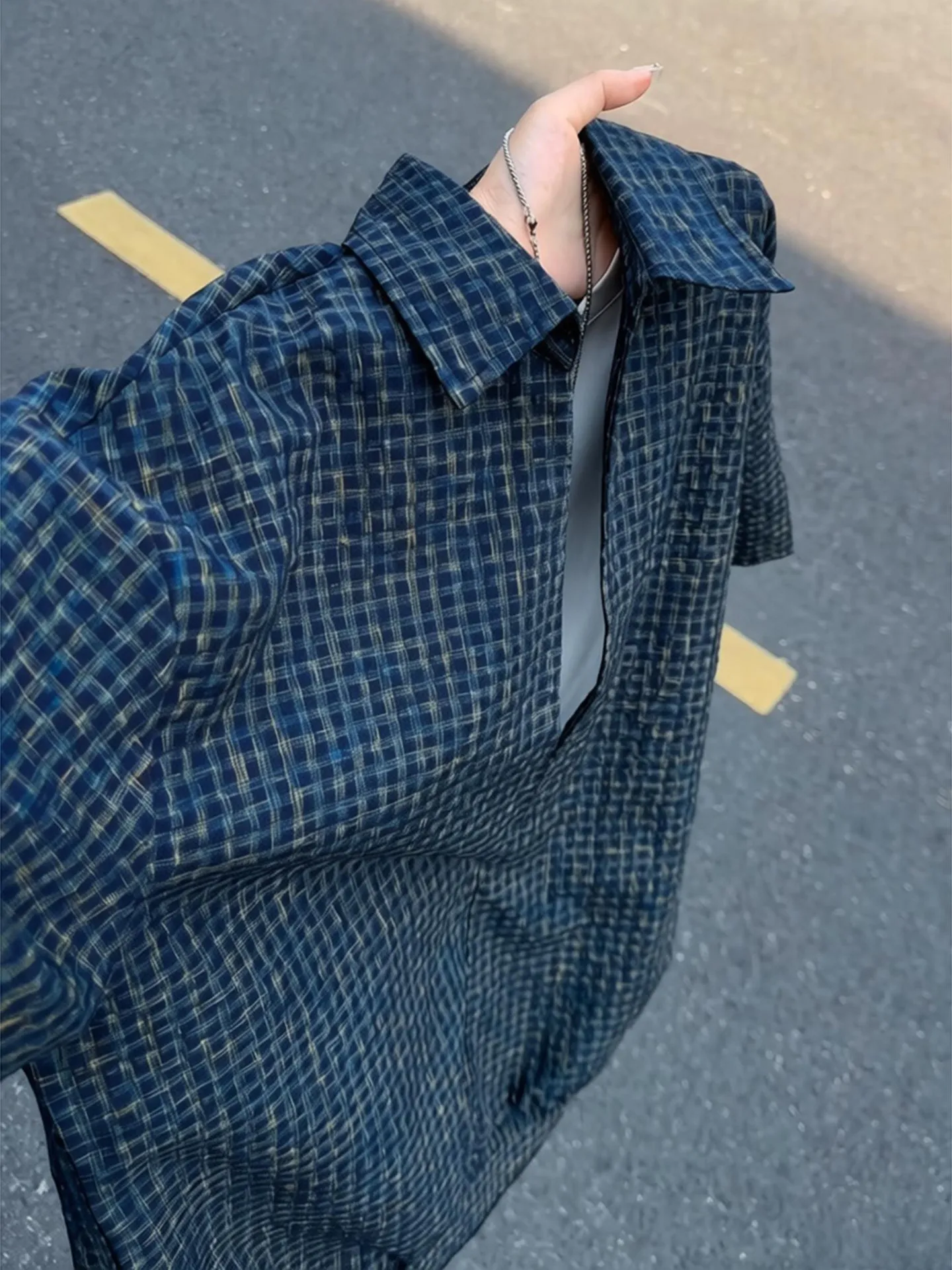 Neutal Style Bubble Short Sleeve Shirt Men Women Checkered Pattern Drapey Collar Shoulder Length Half Sleeve Casual Wear