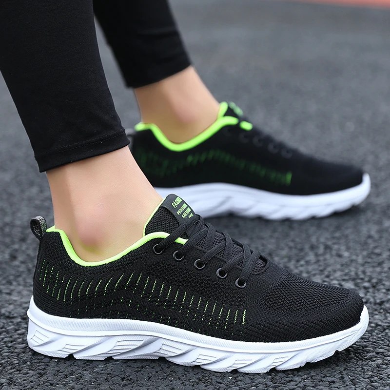 Lace Up Men Casual Shoes Mesh Breathable Soft Lightweight Male Walking Sports Shoes Non-slip Men\'s Sneakers Outdoor Tennis 2024