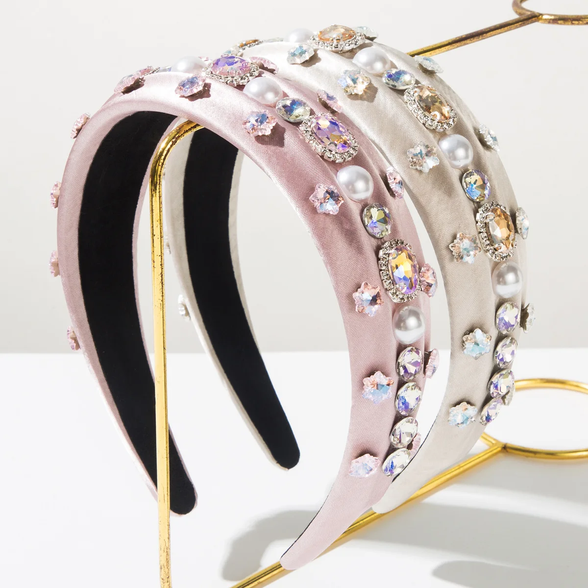 

Корейская новая элегантная широкая повязка на голову с жемчугом и стразами для женщин, универсальный милый роскошный аксессуар для волос