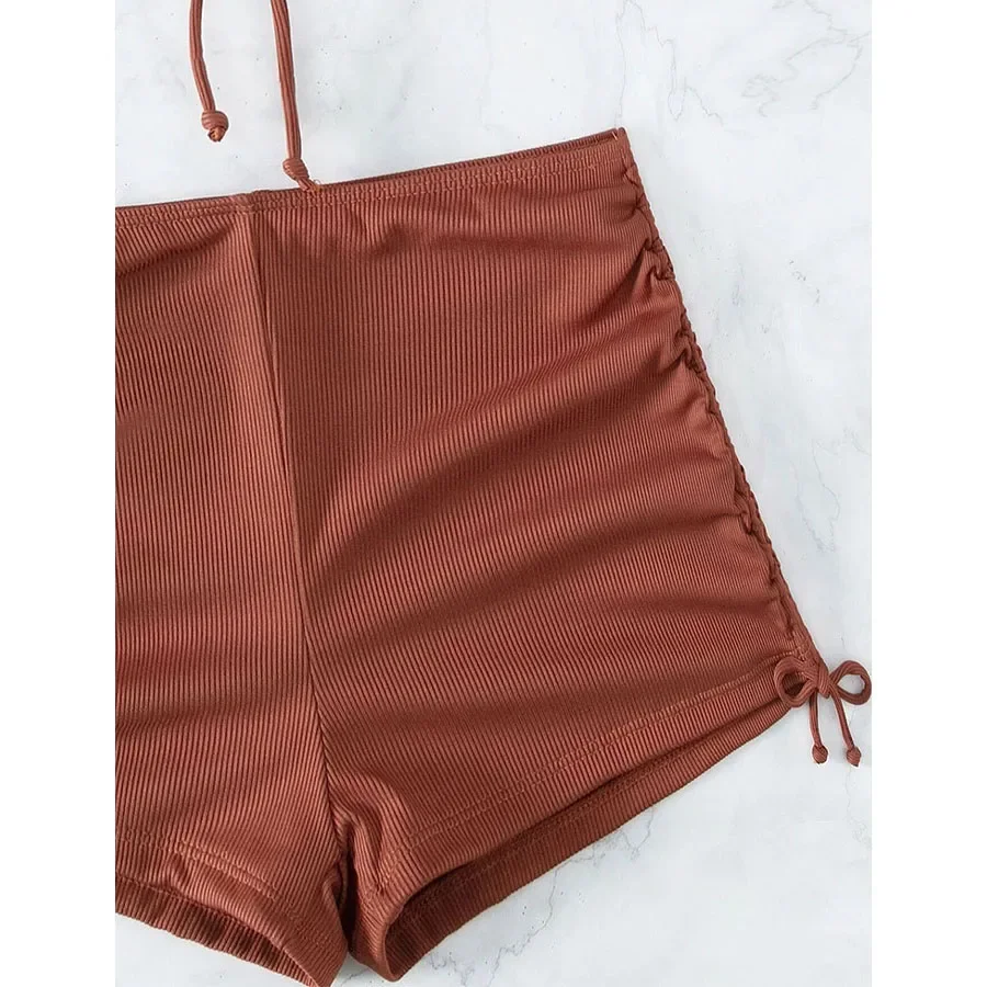 Costume da bagno bikini da spiaggia sportivo ad angolo piatto con spacco all'americana in tinta unita da donna