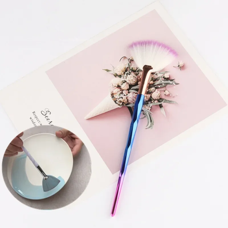 Pottery Fan-Shaped …