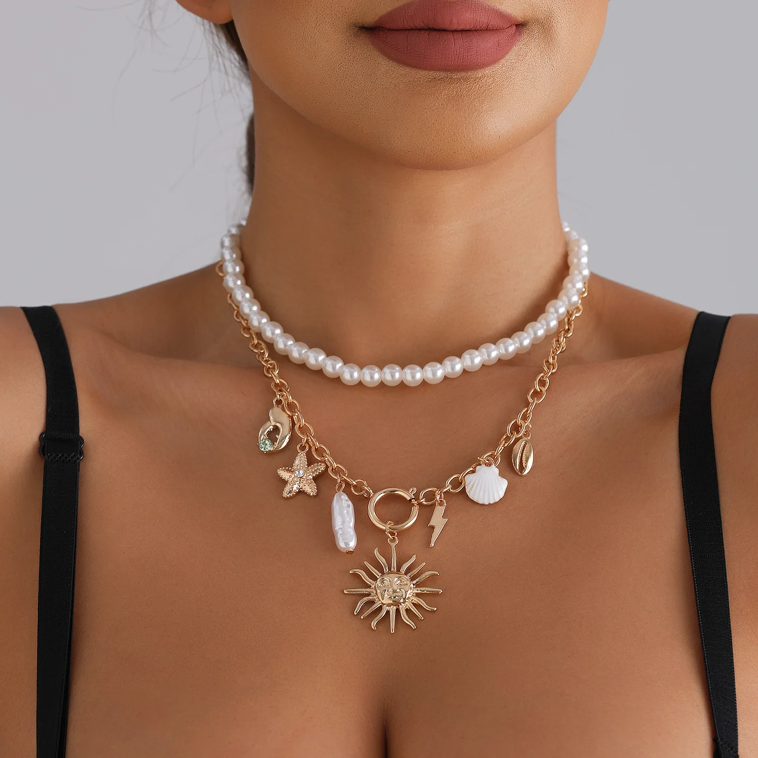 

Ocean Wind Star Shell Irregular Imitation Pearl Sun Lightning Pendant Necklace 2025 Multi layer Gold Metal Girl Fashion Jewelry
