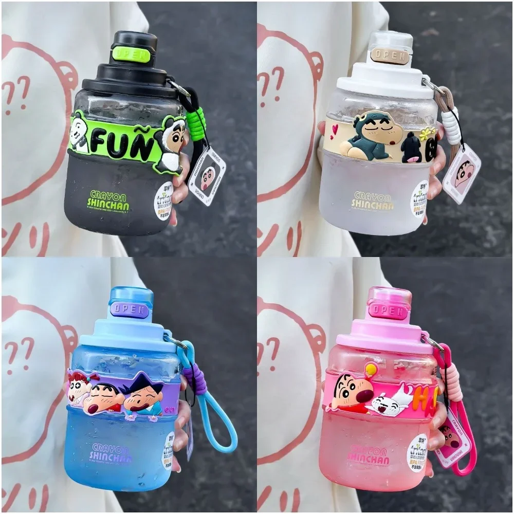 Anime Crayon Shin-chan Tritan Material Water Cup Cartoon Cute Large Capacity Straw Cups Pendant Water Bottle Kids Gift 930ML