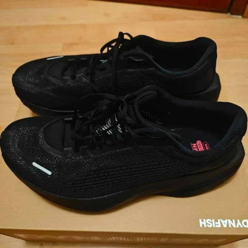 Professional Running Shoes For Unisex Luxury Brand Walking Jogging Shoes Light Weight Carbon Plate Training Shoes Couples