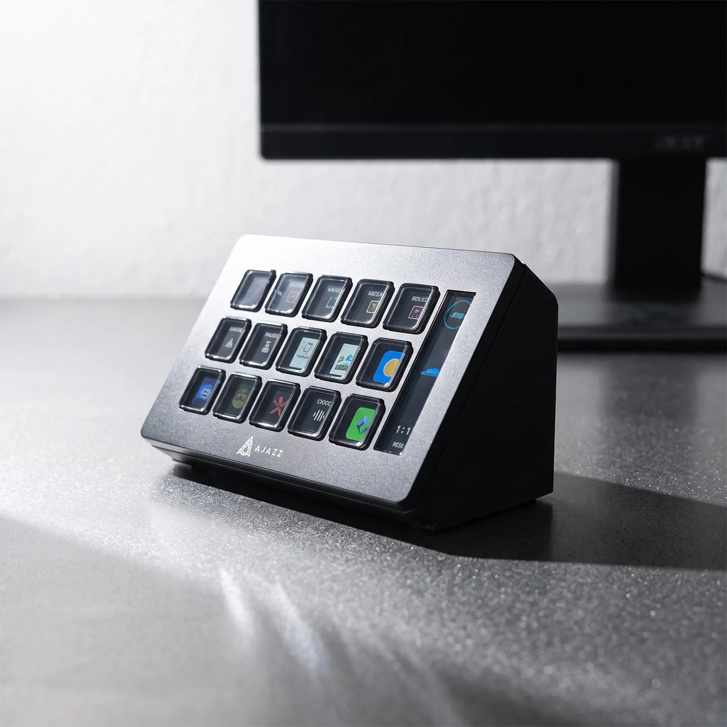 Suitable for AJAZZ AKP135 desktop stand base. Accessories include anti-slip pads.