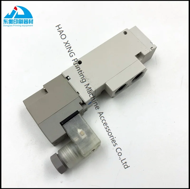 

Hot Sale Printing Machinery Parts 1 Piece Solenoid Valve VQZ3121-5YZ1-02 for Mitsubishi Printing Machine Parts Solenoid Valve