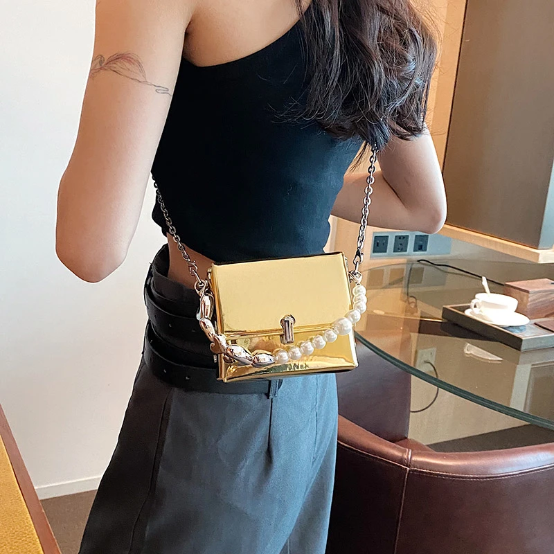 Gold Patent Leather Crossbody Bag For Women 2023 Trendy Square Mini Bag Retro Pearl Chain Clutch Bag Lady Cross Body Phone Purse