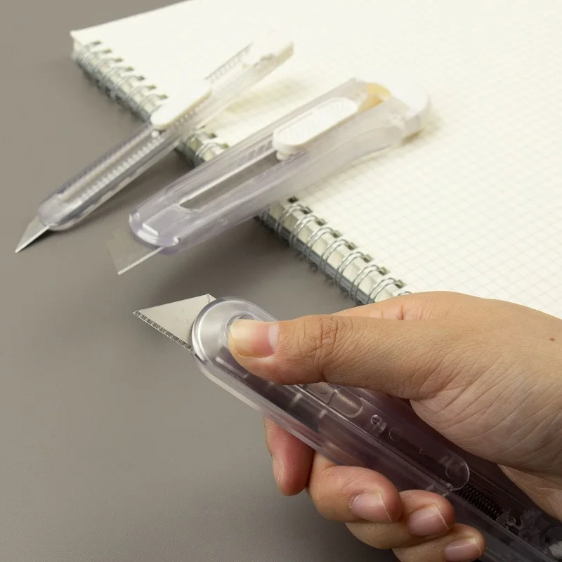 Faca Utilitária Transparente Retrátil Bonito, Rebound Automático, Portable Letter Opener para Corte, Escritório e Papelaria Escolar