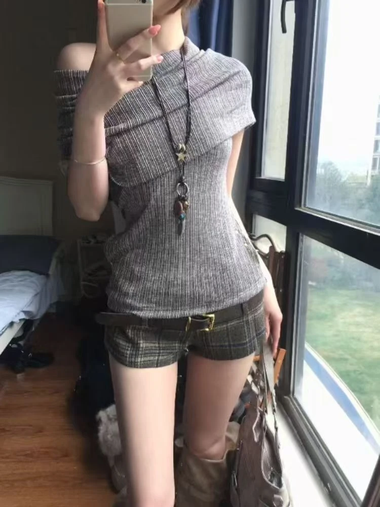 

2026 Summer New Aesthetic Vintage Oblique Collar Short Sleeve Knit T-Shirts + High-waist Plaid Short Pants 2-piece Set Women's