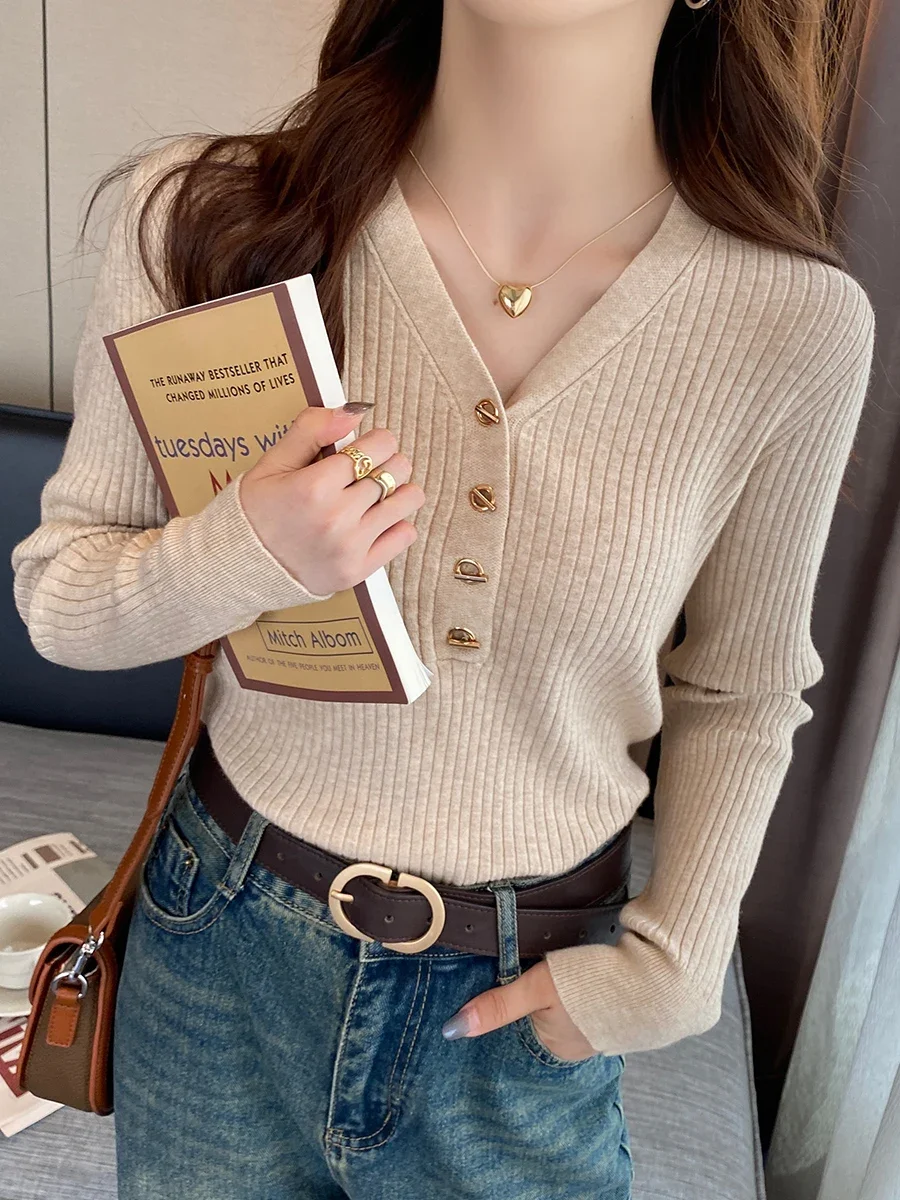 2024 Jesienno-zimowe swetry damskie Casual Slim Button Knitted Pullover Sweater Femme Basic Solid Jersey Tops Fashion Clothes