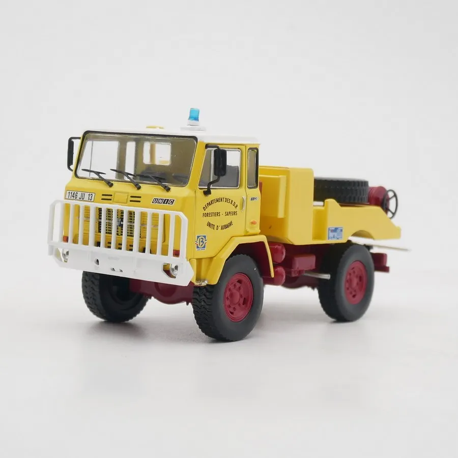 

Diecast Ixo 1:43 Scale 75 PC French Sensen Fire Truck Alloy Car Model