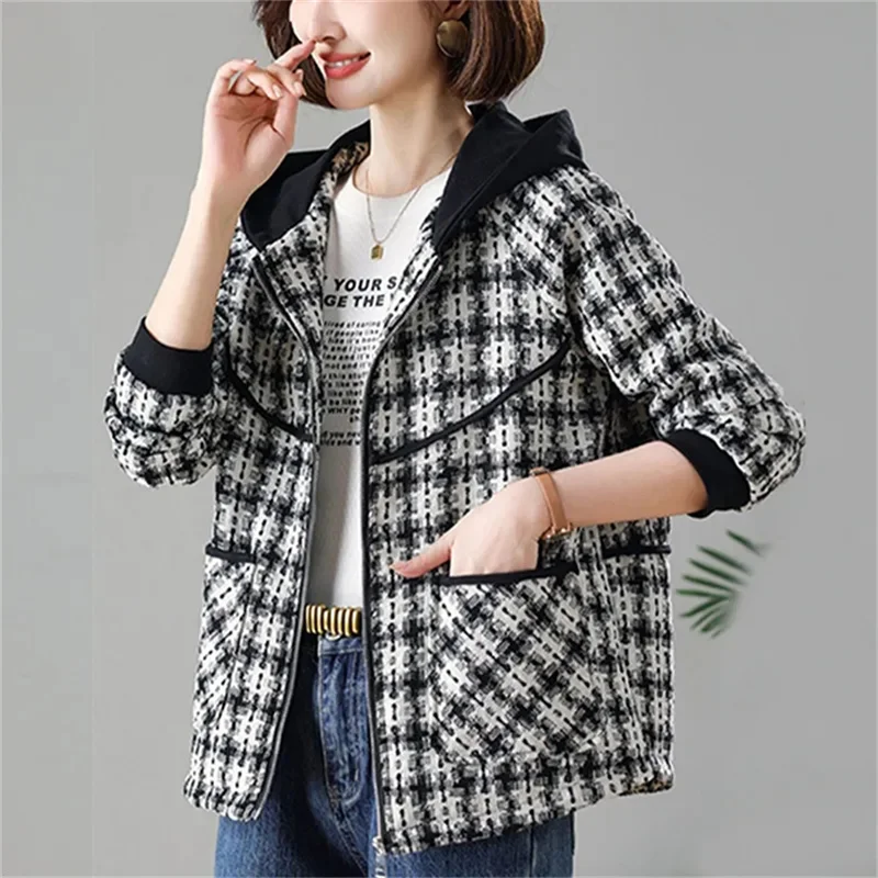 Loose Jacket Hooded Casual Coat Women\'s Sweatershirt Mother\'s Jacket Autumn And Winter New Outwear With Short Zipper Basic Coat