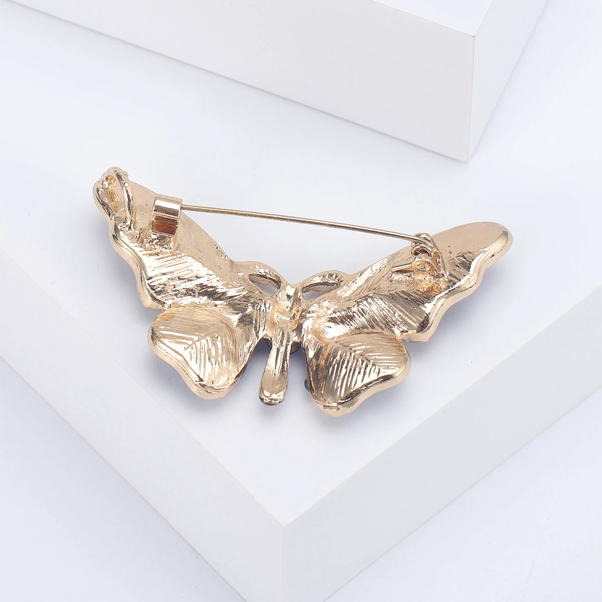 Enamel Butterfly Brooches for Women Unisex Rhinestone Insect Pins Banquet Party Backpack Gifts Jewelry Accessories