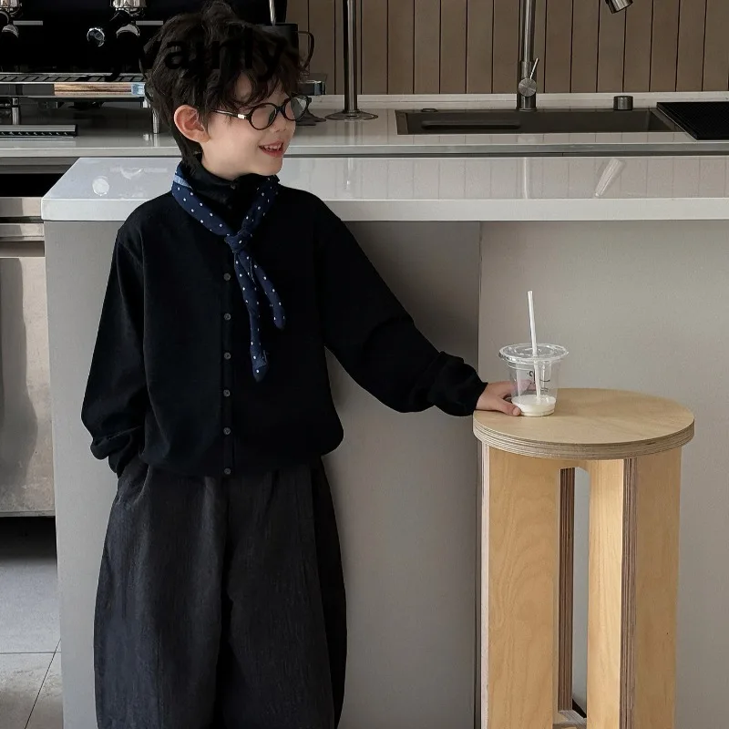 

Новинка 2023 года, весенне-осенний детский кардиган в корейском стиле для мальчиков, черный, серый, повседневные свободные вязаные топы, мягкие удобные свитера J5007