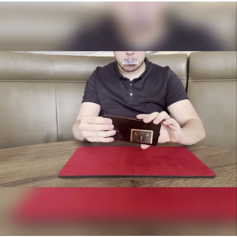 Travel (Red/Blue) By Marco Markiewicz Card Magic Trick Decks Close Up Performer Beginner Magician Magic Trick Props Illusion