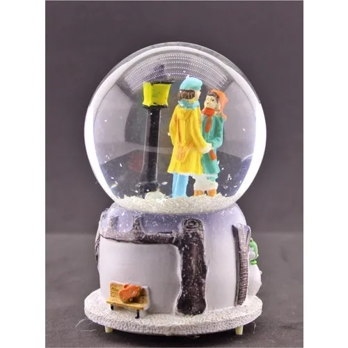 Star Global Chirstmas Day Hand Handle Inflammable Two In Love Snow Globe Medium Size Luminous Musical 12CM