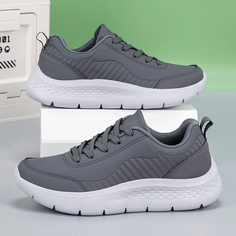 

Men Sports Shoes Leather Breathable Adult Running Shoes Soft Comfort Leisure Walking Shoes for Middle-Aged Elderly People