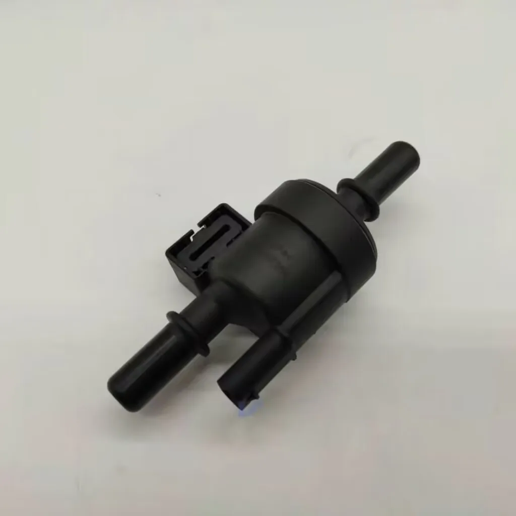 

F4J16-1130011 Электромагнитный клапан бака с активированным углем для Chery Arrizo 5 PLUS