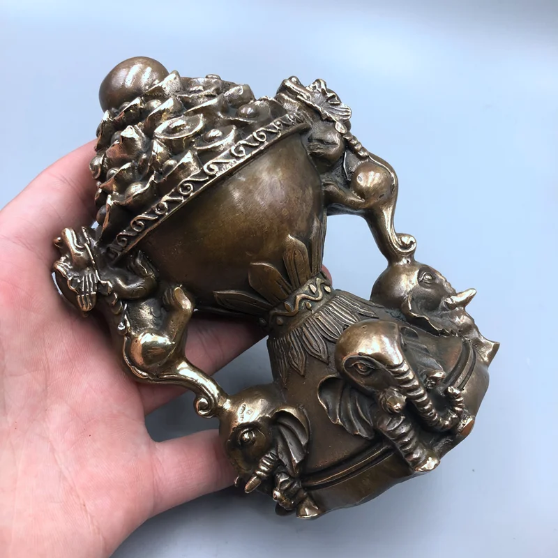 

Vintage Style Brass Pixiu Cup Ornament Twin Beast Playing Ball Collectible Decor