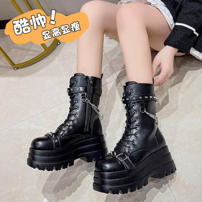 Stivali gotici spessi con plateau Lady Buckle scarpe autunnali zeppe da donna stivali alti al ginocchio Punk Street Cosplay Botas catena da moto