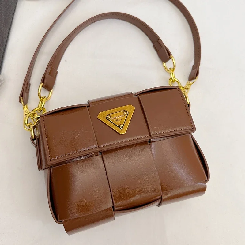 

Unique Trendy Designer Crossbody Diaper Bag Chic Handbag For Women Elegant Large Capacity Tote Shoulder Bag