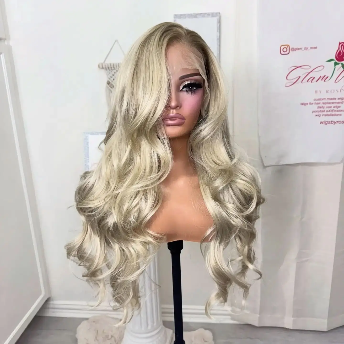 

Soft 26 Inches Ombre Light Blonde Synthetic Lace Top Wigs Long Length Loose Wave Original Factory Cheap Wigs On Clearance Sale