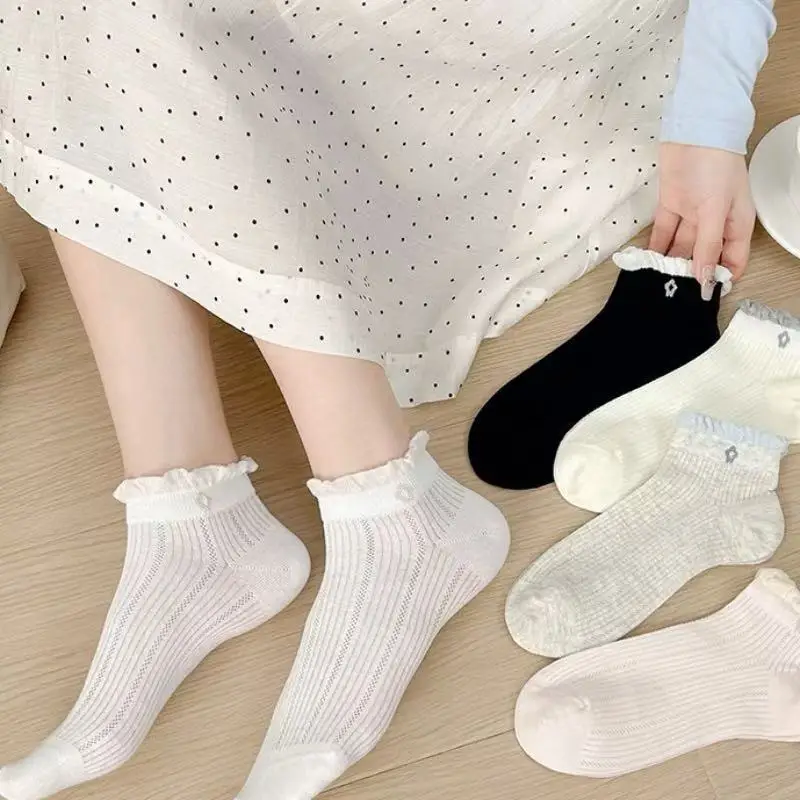 5 pairs of summer lace mesh fresh women's short socks odor resistant and sweat absorbent Easter and Valentine's Day