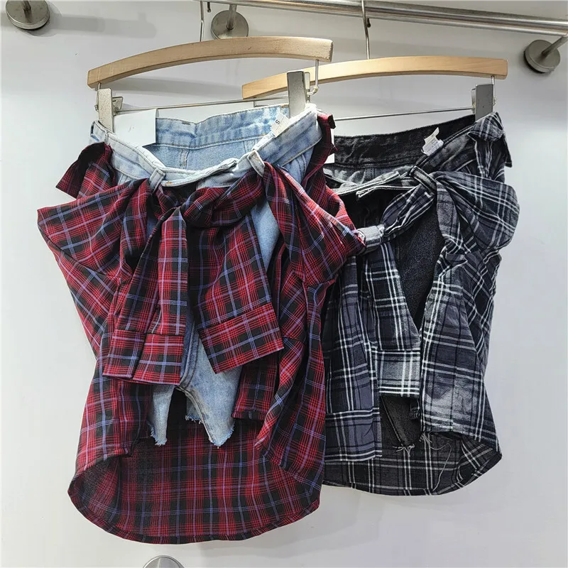 [EWQ] Streetwear Fake 2 Piece Plaid Spliced Denim Short Pant All-match Unique Design Women Mini Pants 2024 Autumn New 16O3083