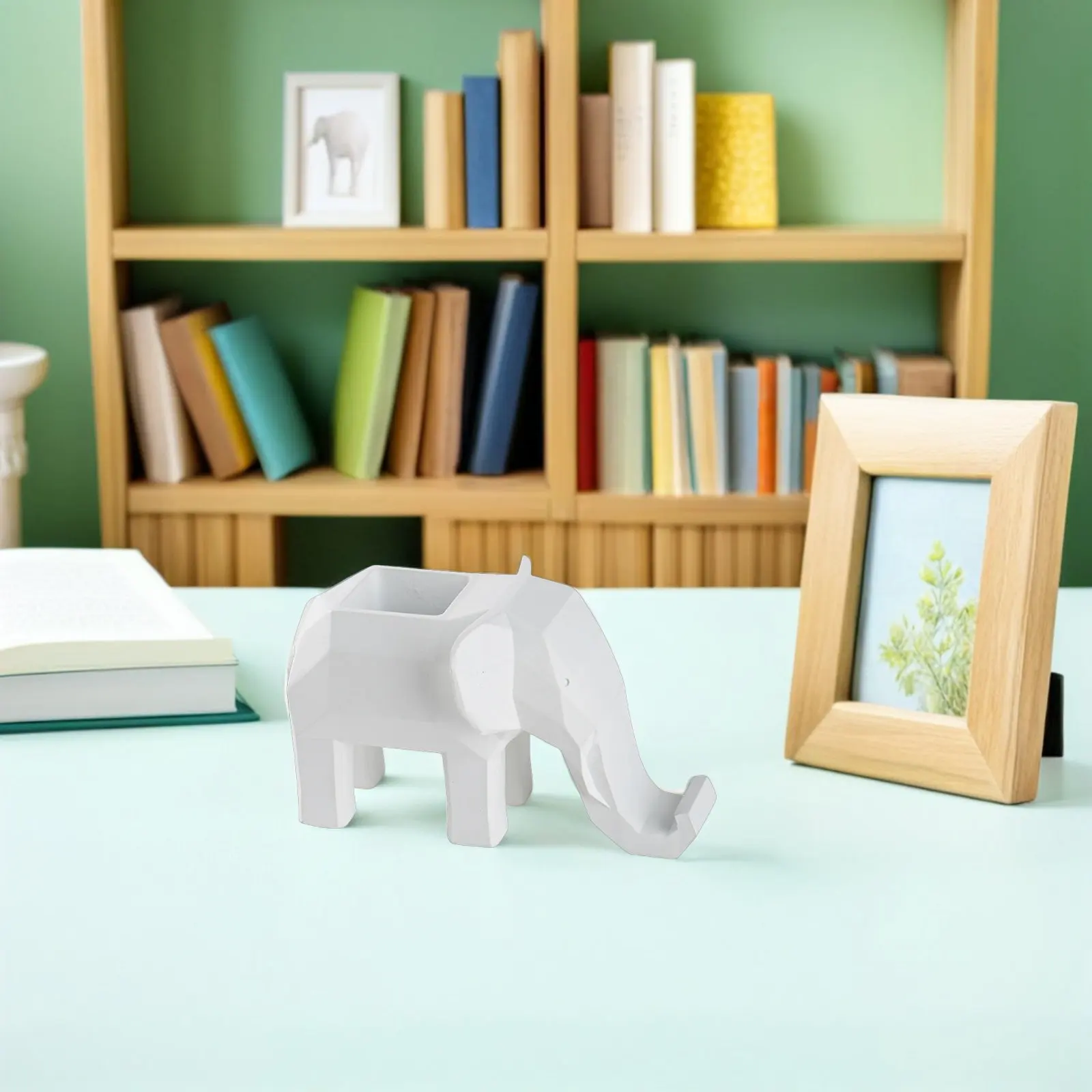 Elephant Pen Pencil Holder Geometric Resin Desktop Organizer Phone Stand Pencil Cup Makeup Brush Holder Office Storage