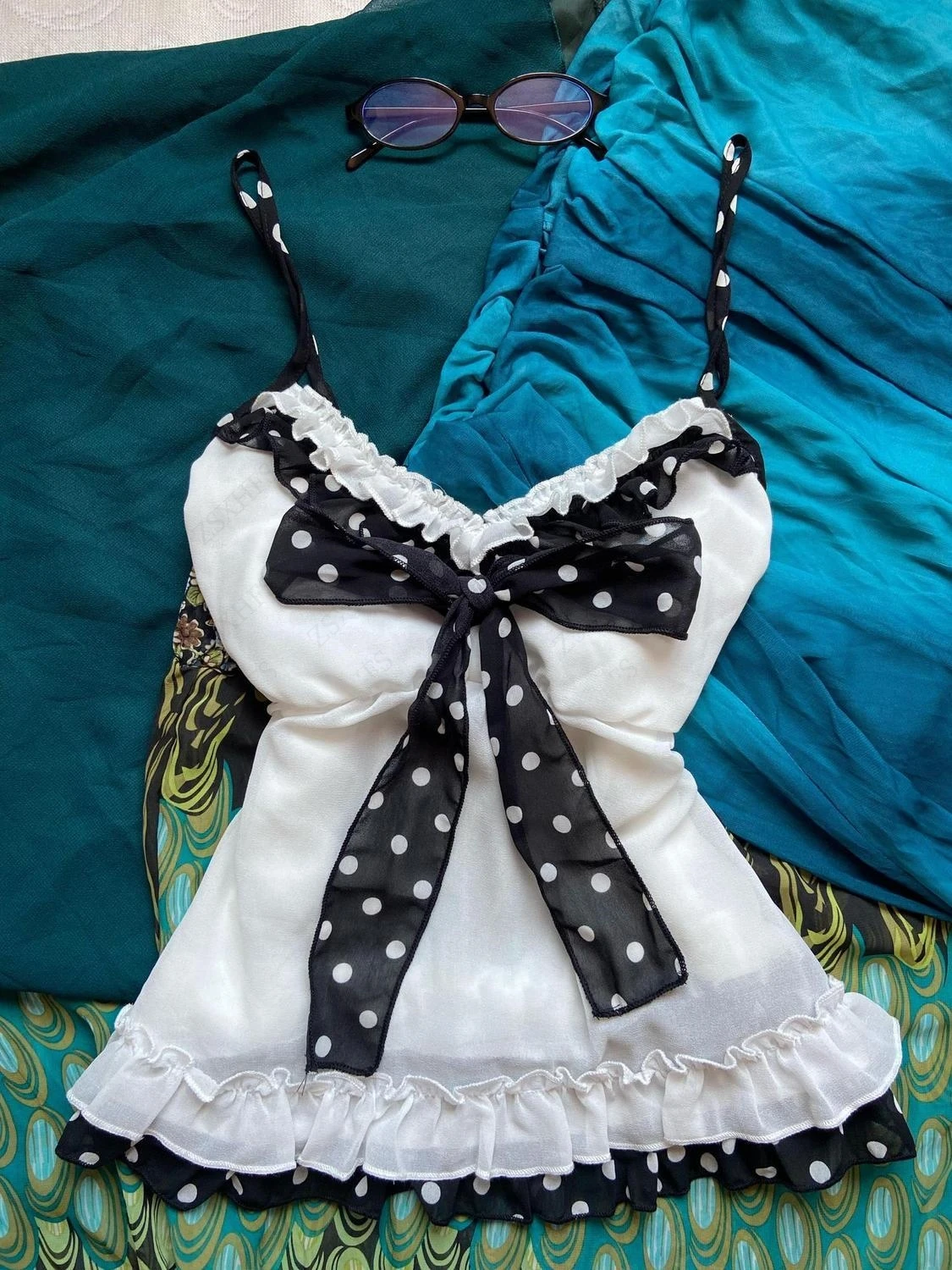 Vintage Polka Dot Bow Camisole Women's Lotus Leaf Lace  Waist Cinching Slim Corst Cuteore Sweet Spicy Girl Wearing Top Outside